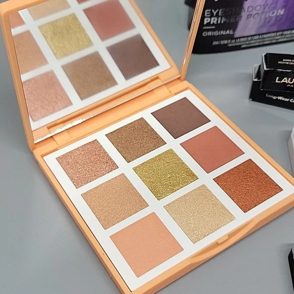 Eyeshadow 11 pc. Bundle - Picture 2 of 16